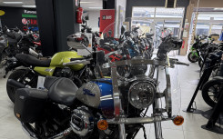 HARLEY-DAVIDSON SPORTSTER SUPERLOW 1200 T
