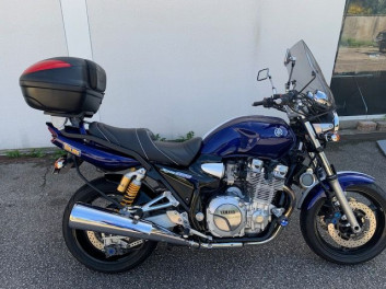 YAMAHA XJR 1300