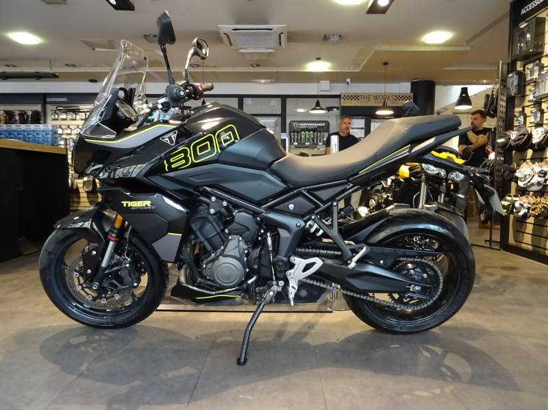 TRIUMPH TIGER 800 SPORT