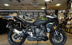 TRIUMPH TIGER 800 SPORT