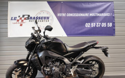 YAMAHA MT-09
