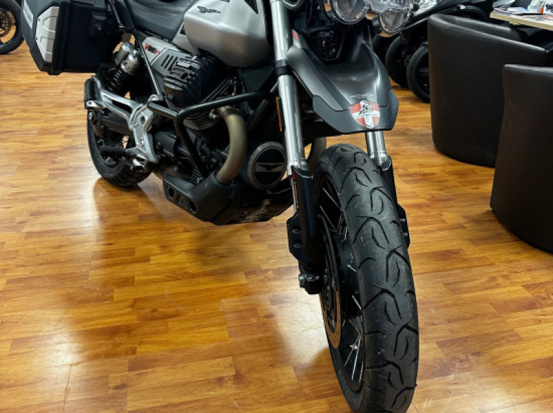 MOTO GUZZI V85 TT TRAVEL