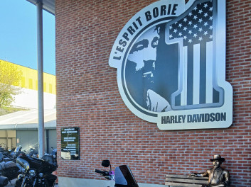 HARLEY-DAVIDSON SOFTAIL LOW RIDER 1870 S