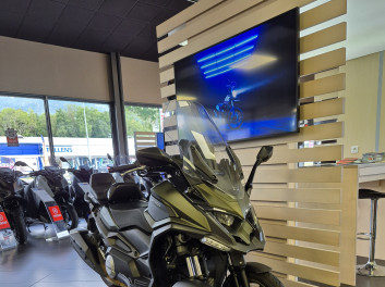 KYMCO CV3 550