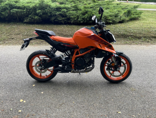 KTM 390 DUKE 2024