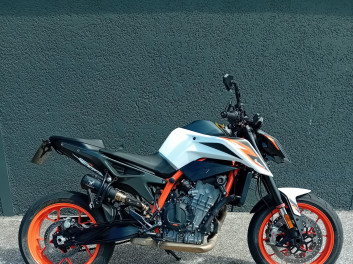KTM 890 DUKE R