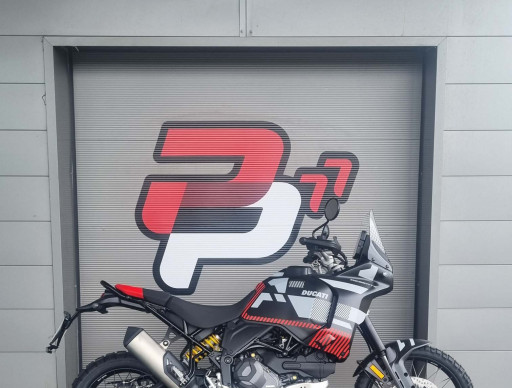 DUCATI DESERT X 