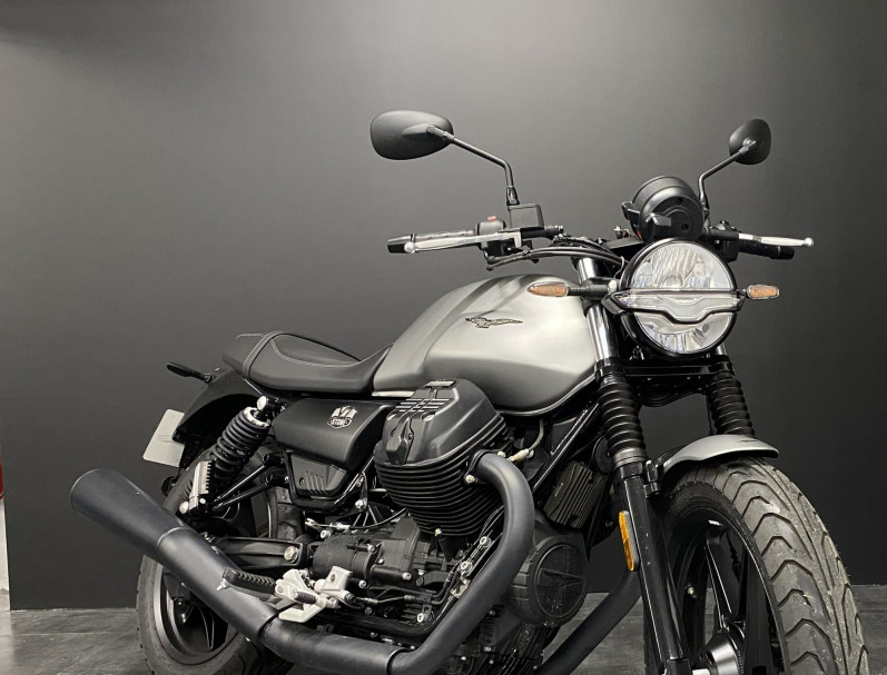 MOTO GUZZI V7 STONE A2