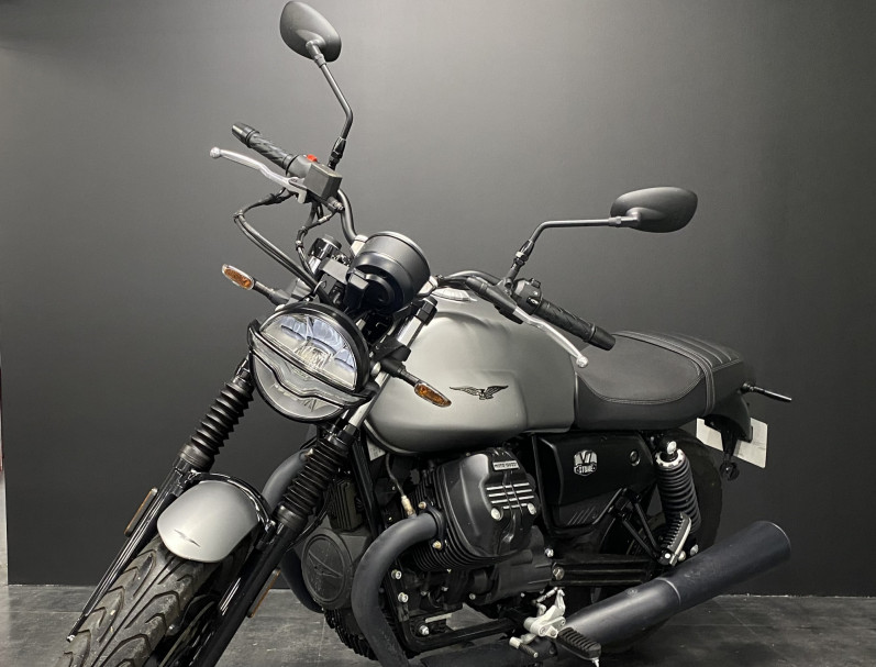 MOTO GUZZI V7 STONE A2