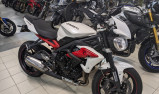 TRIUMPH STREET TRIPLE 675 R