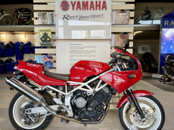 YAMAHA TRX 850