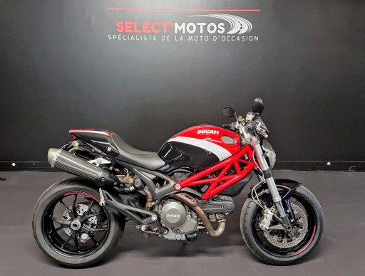 DUCATI 796 MONSTER