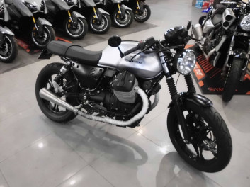 MOTO GUZZI V7 CAFE CLASSIC
