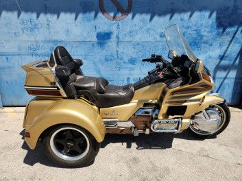 TRIKE HONDA GOLDWING GL 1500 17385 KM - Permis B - (61575)