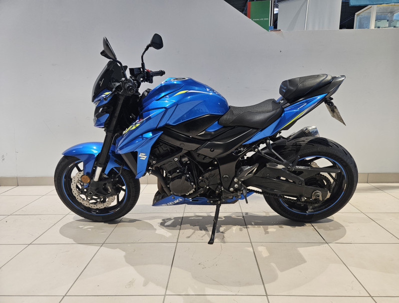 SUZUKI GSX-S 750