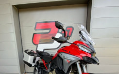 DUCATI MULTISTRADA V4 S adventure travel & radar