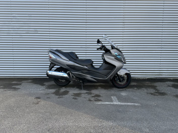 SUZUKI BURGMAN 400 1ERE MAIN 