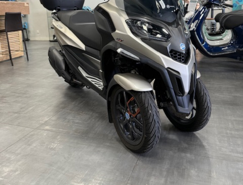 PIAGGIO MP3 530 HPE EXCLUSIVE