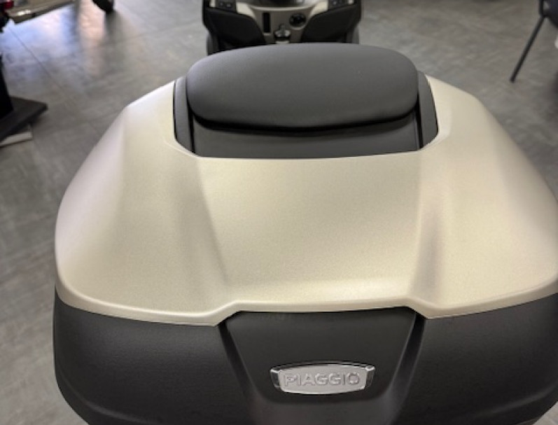 PIAGGIO MP3 530 HPE EXCLUSIVE