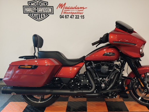 HARLEY-DAVIDSON TOURING STREET GLIDE 1923