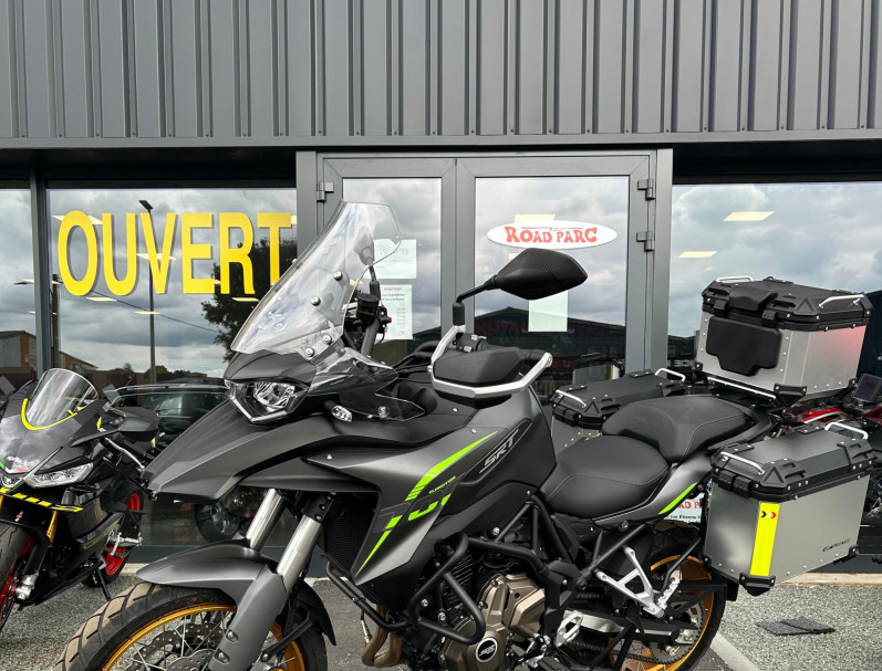 QJ MOTOR SRT 700 X TOURING