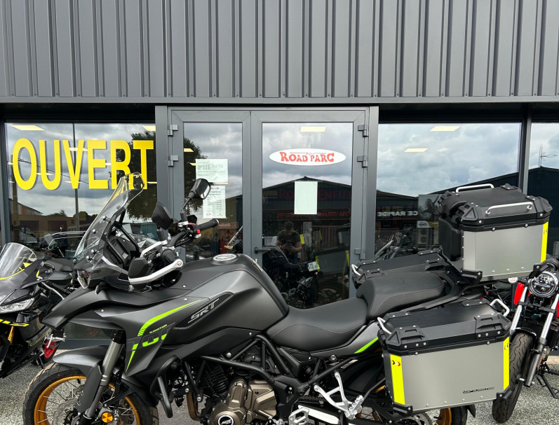 QJ MOTOR SRT 700 X TOURING