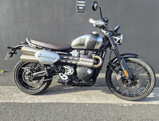 TRIUMPH SCRAMBLER 1200