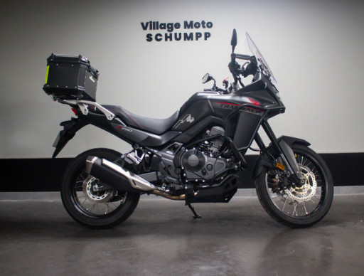 HONDA TRANSALP 750 / 2230 km / COMME NEUVE