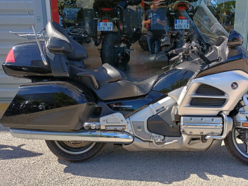 HONDA GL 1800 GOLDWING AIR BAG GPS DELUXE