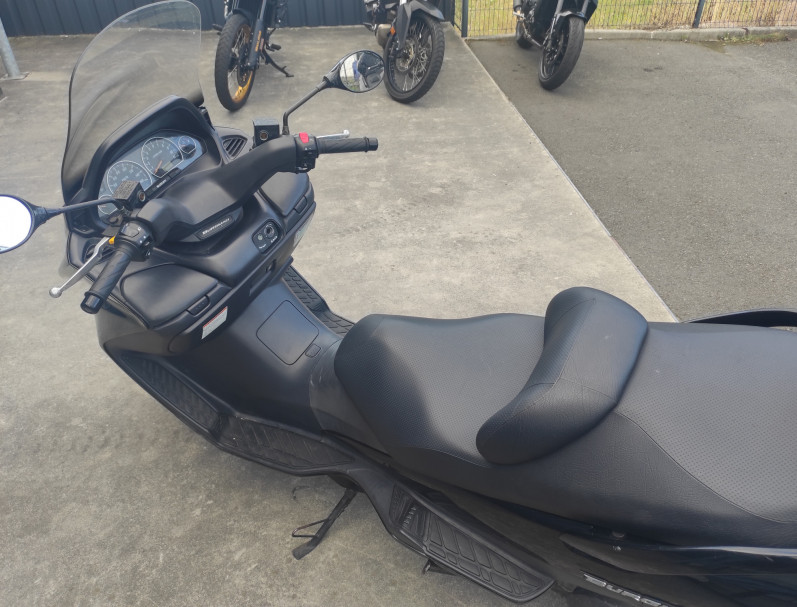 SUZUKI BURGMAN 400