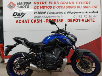 YAMAHA MT-07