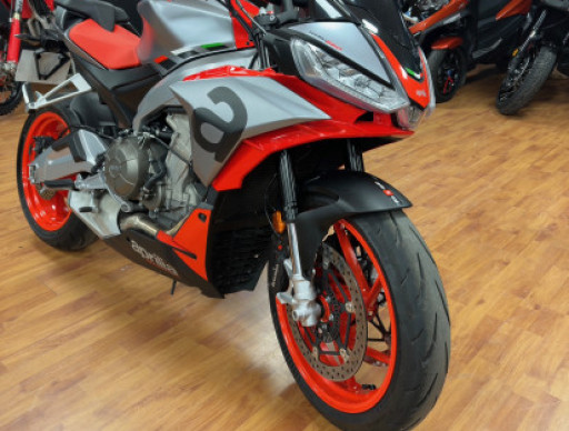APRILIA TUONO 660