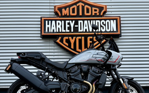 HARLEY-DAVIDSON ADVENTURE PAN AMERICA 1250 ST