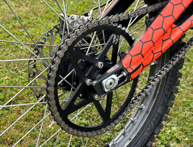 SUR-RON Light bee Homologué