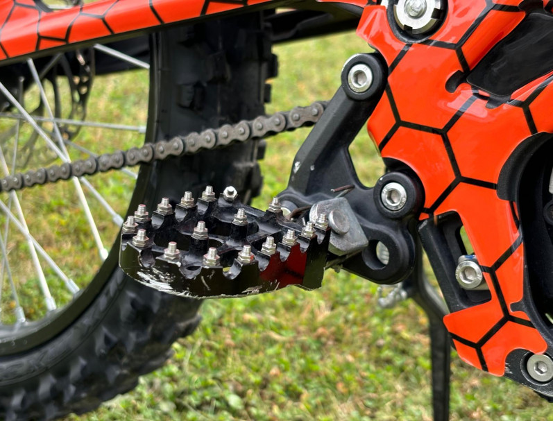 SUR-RON Light bee Homologué