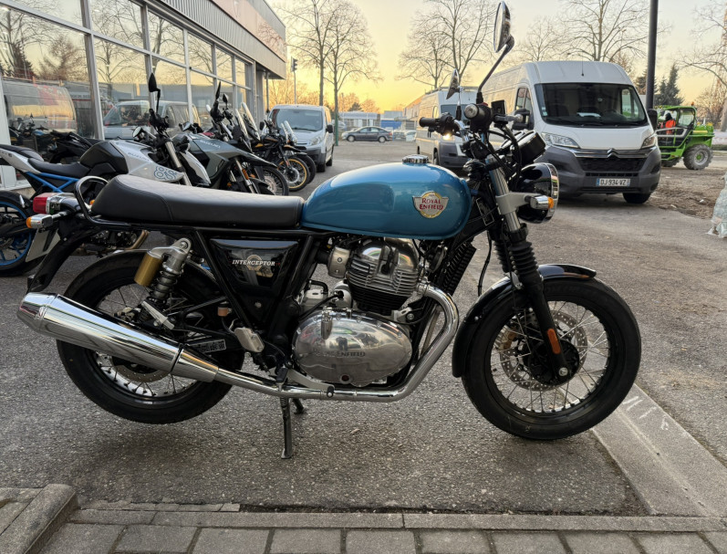 ROYAL ENFIELD INTERCEPTOR 650