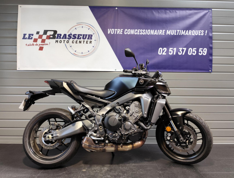 * BLACK FRIDAY * YAMAHA MT-09 Y-AMT