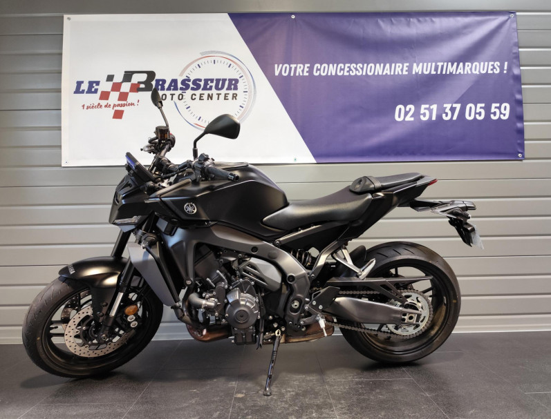 * BLACK FRIDAY * YAMAHA MT-09 Y-AMT