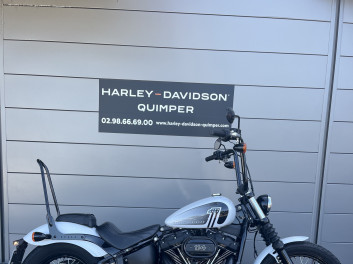 HARLEY-DAVIDSON SOFTAIL STREET BOB 1868
