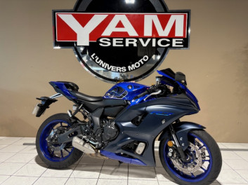 YAMAHA R7