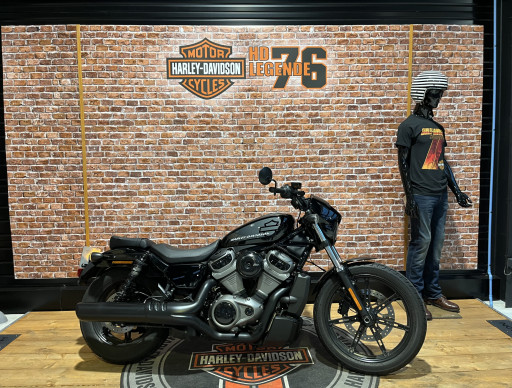 HARLEY-DAVIDSON SPORTSTER NIGHTSTER 975