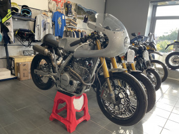 HONDA RD02 650 CAFE RACER 