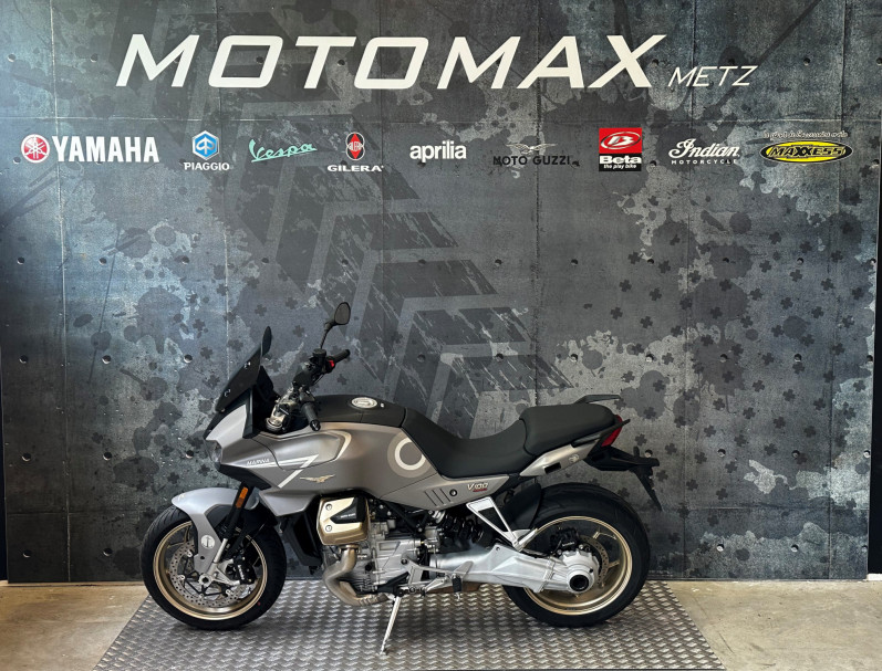 MOTO GUZZI V100 Mandello Aviazione Navale 2000kms