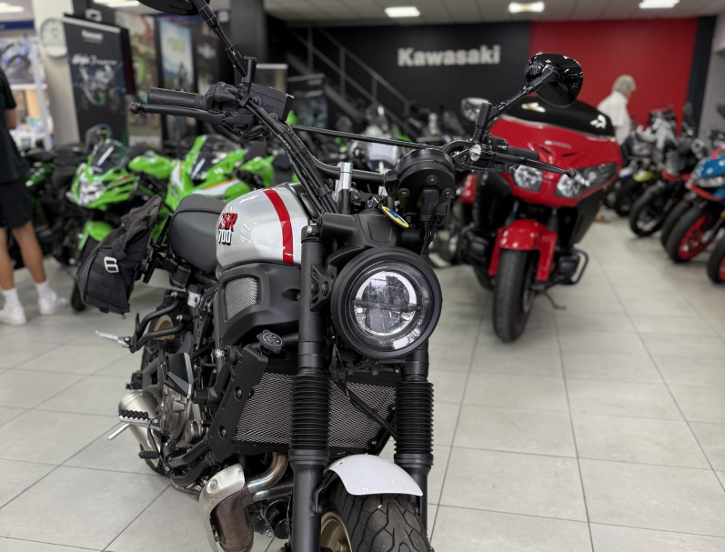 YAMAHA XSR 700 XTRIBUTE