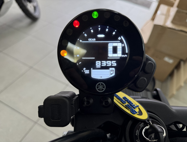 YAMAHA XSR 700 XTRIBUTE