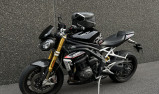 TRIUMPH SPEED TRIPLE 1200 RS