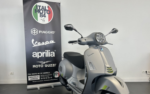 PIAGGIO VESPA GTS 300 SUPER TECH - VESPA GTS300 SUPERTECH