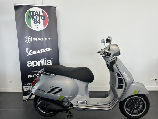 PIAGGIO VESPA GTS 300 SUPER TECH - VESPA GTS300 SUPERTECH