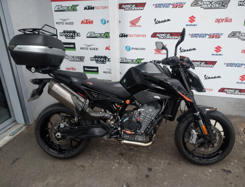 KTM 890 DUKE TECH PACK AKRAPOVIC