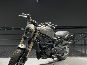 Benelli Leoncino 800